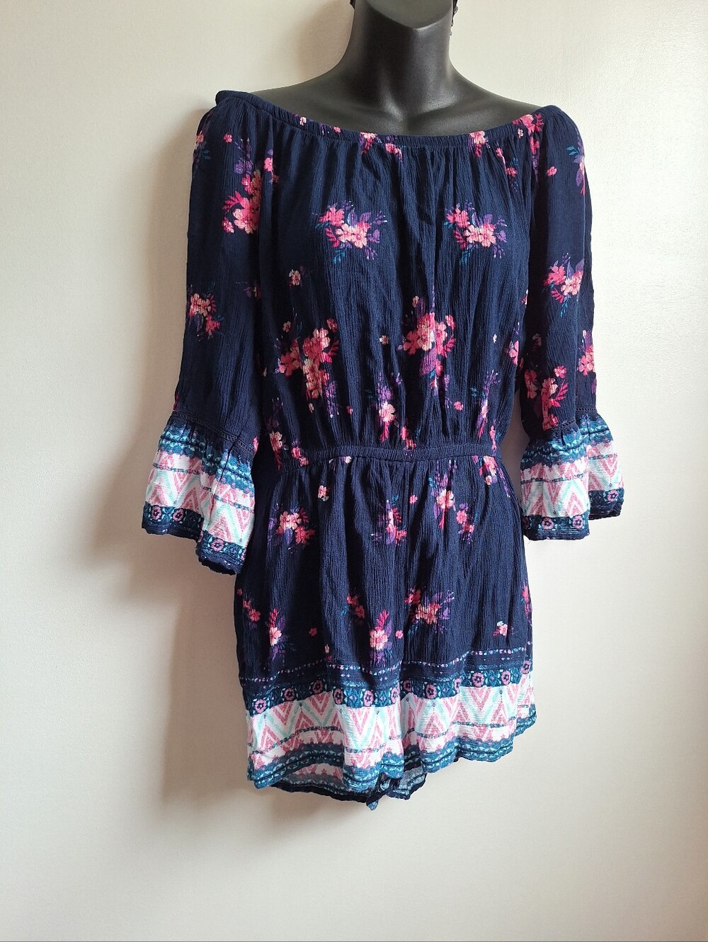 Mudd Floral Romper Womens  Navy Blue Boho 3/4 Bell Sleeve Lightweight Sz L